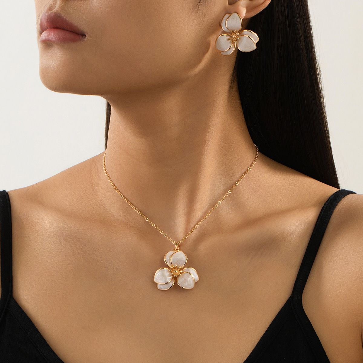 White Floral Enamel Jewelry Set – Five-Piece Alloy Accessory Collection with view 2