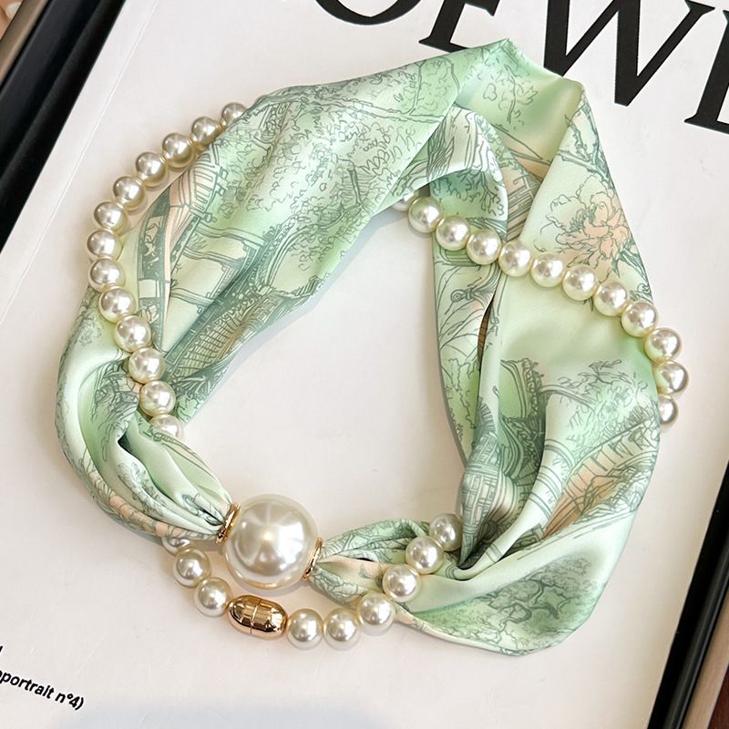 Light Green 2-in-1 Magnetic Pearl Scarf & Necklace Set - Floral Print