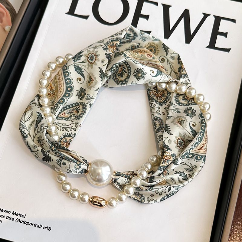 Green leaf pattern 2-in-1 Magnetic Pearl Scarf & Necklace Set - Floral Print