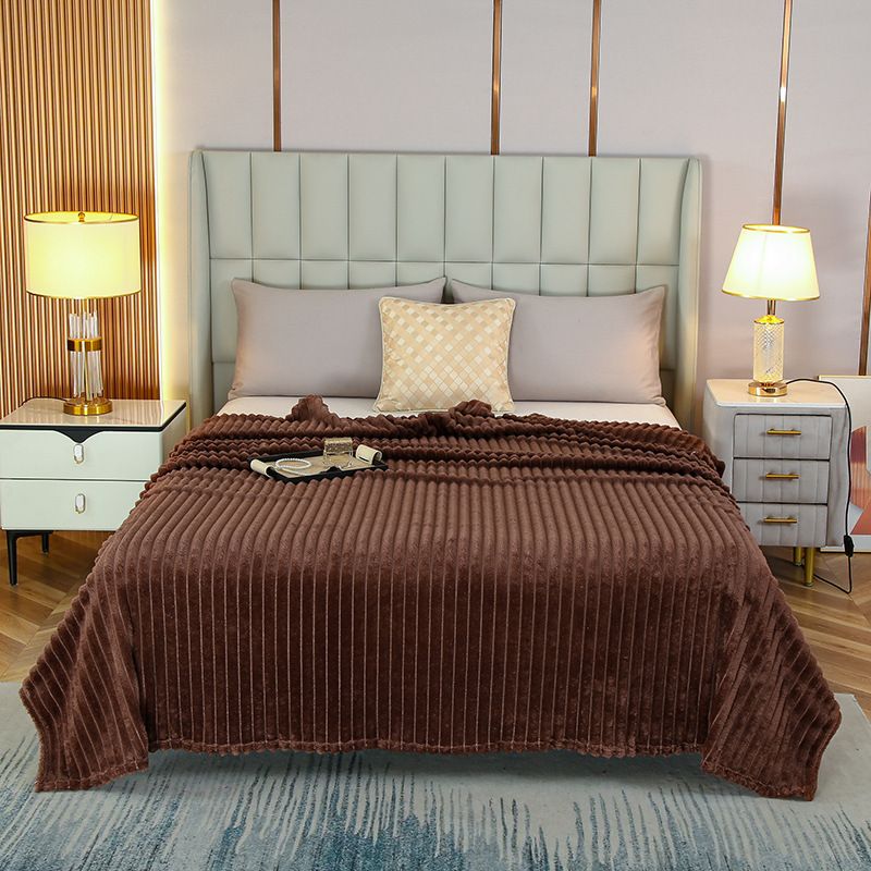 150*200cm Brown Solid Colour Flannel Throw Blanket - Thick Double-Sided Fleece