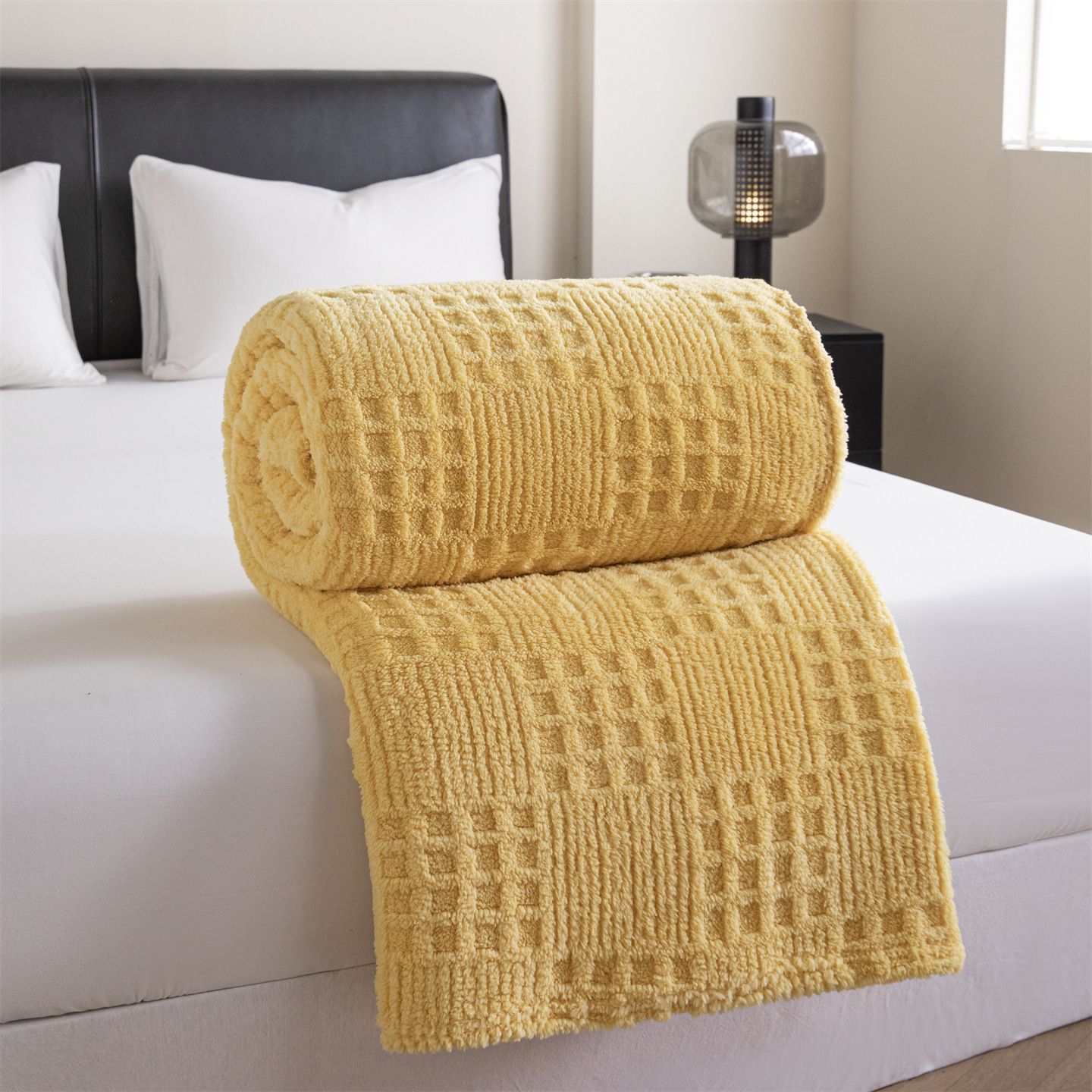 Yellow 100*150cm Thickened Double-Sided Plush Waffle Weave Throw Blanket