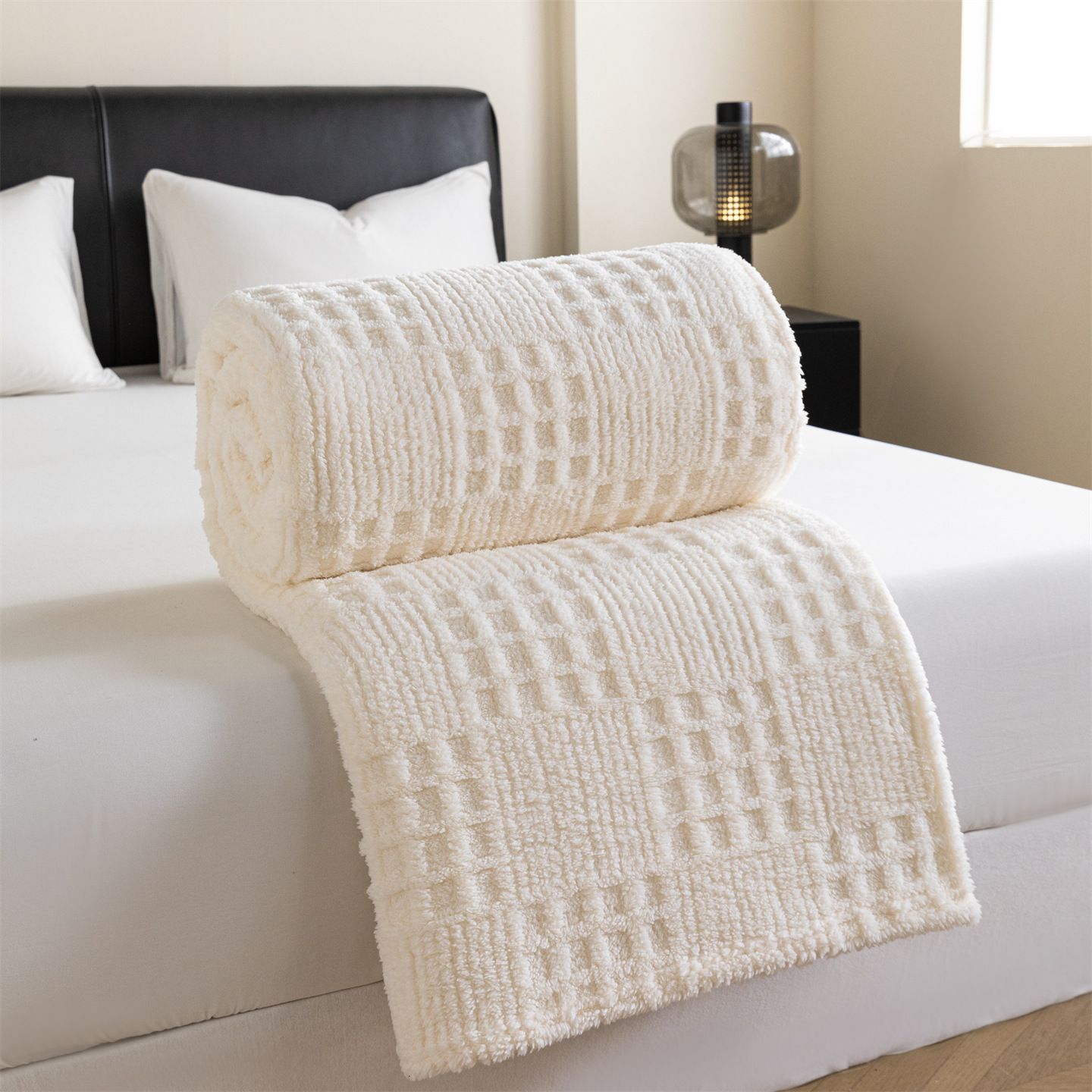 Beige 150*200cm Thickened Double-Sided Plush Waffle Weave Throw Blanket