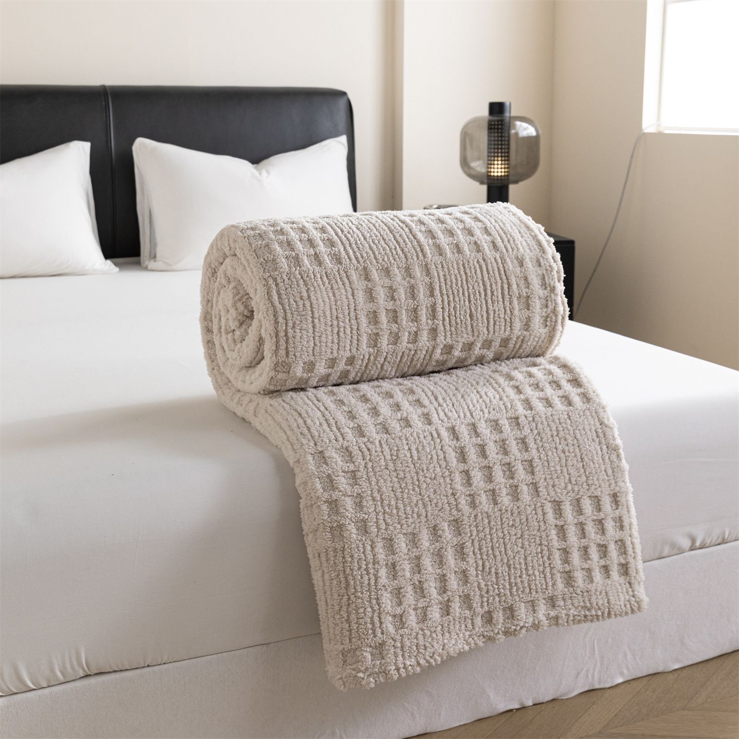 Light coffee color 150*200cm Thickened Double-Sided Plush Waffle Weave Throw