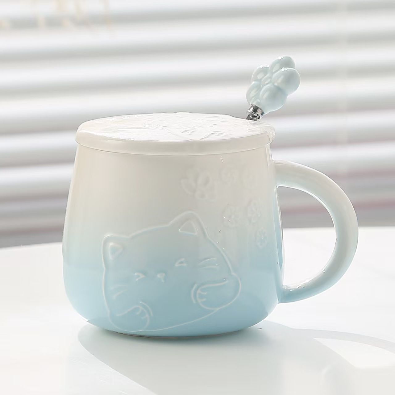 Blue Gradient Cat Ceramic Mug with Lid and Spoon - 400ml Porcelain Coffee Cup view 4