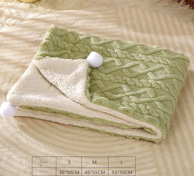 2-piece M size Green Pet Winter Comfort Bundle – 55*45cm Plush Pet Blanket and view 15