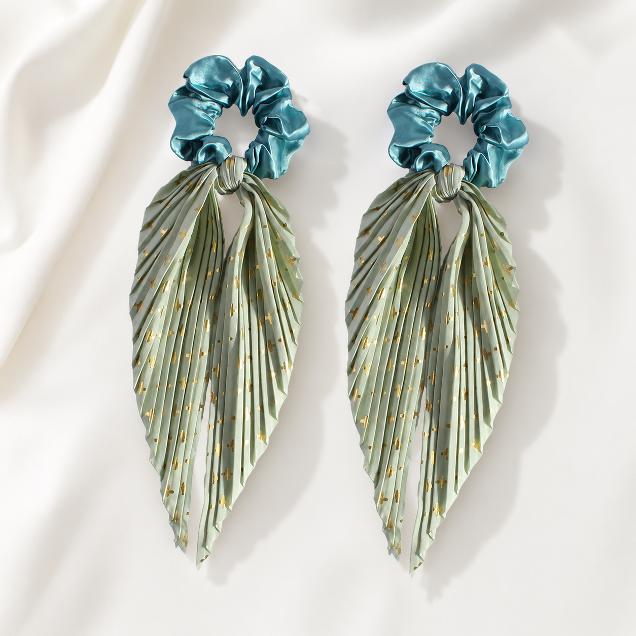 Light Green Vintage Ribbon Ponytail Scrunchie 2 Pack for Women Pleated Satin view 3