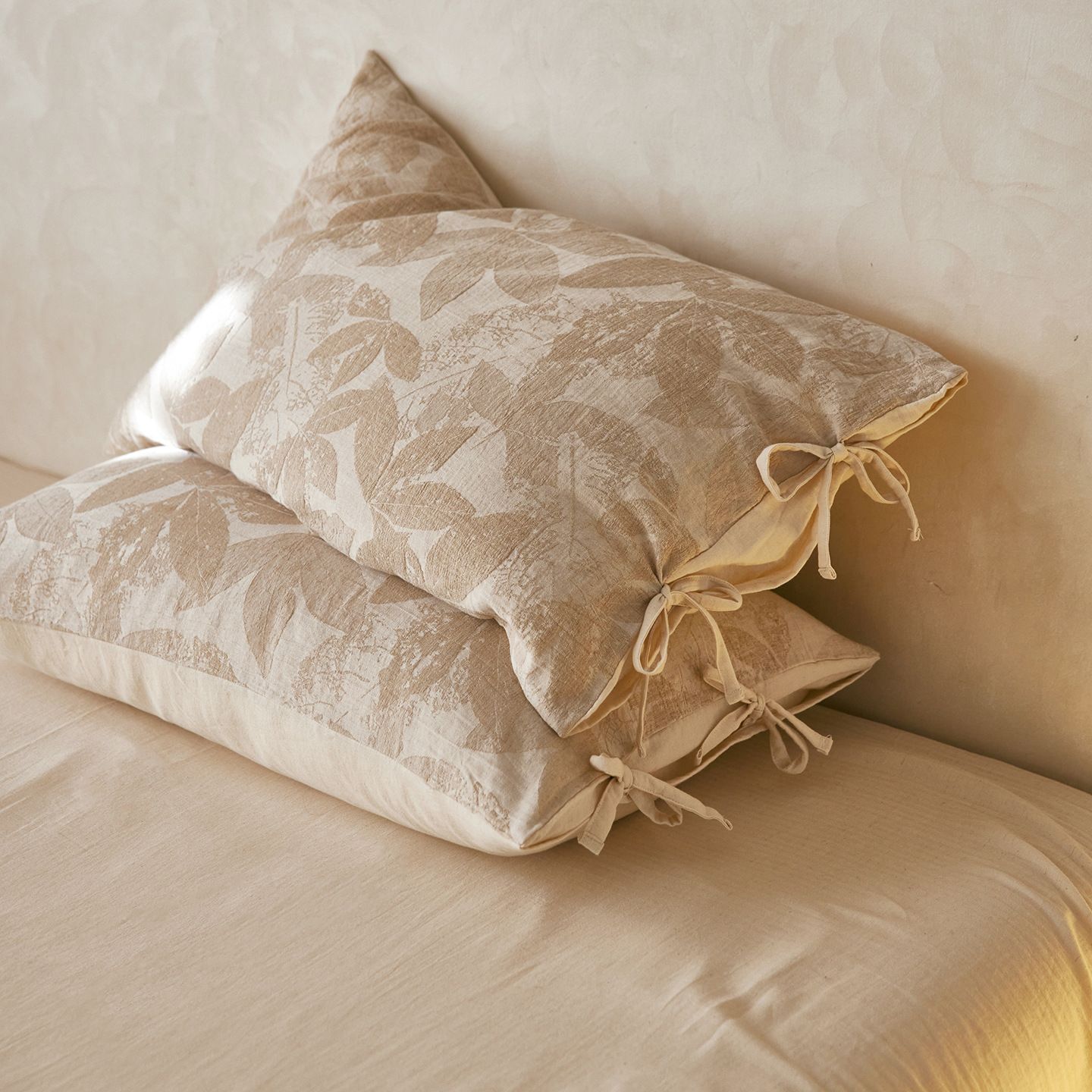 Linen Cotton Pillowcase Pair with Tie Closure Floral Pillow Covers 48x74cm