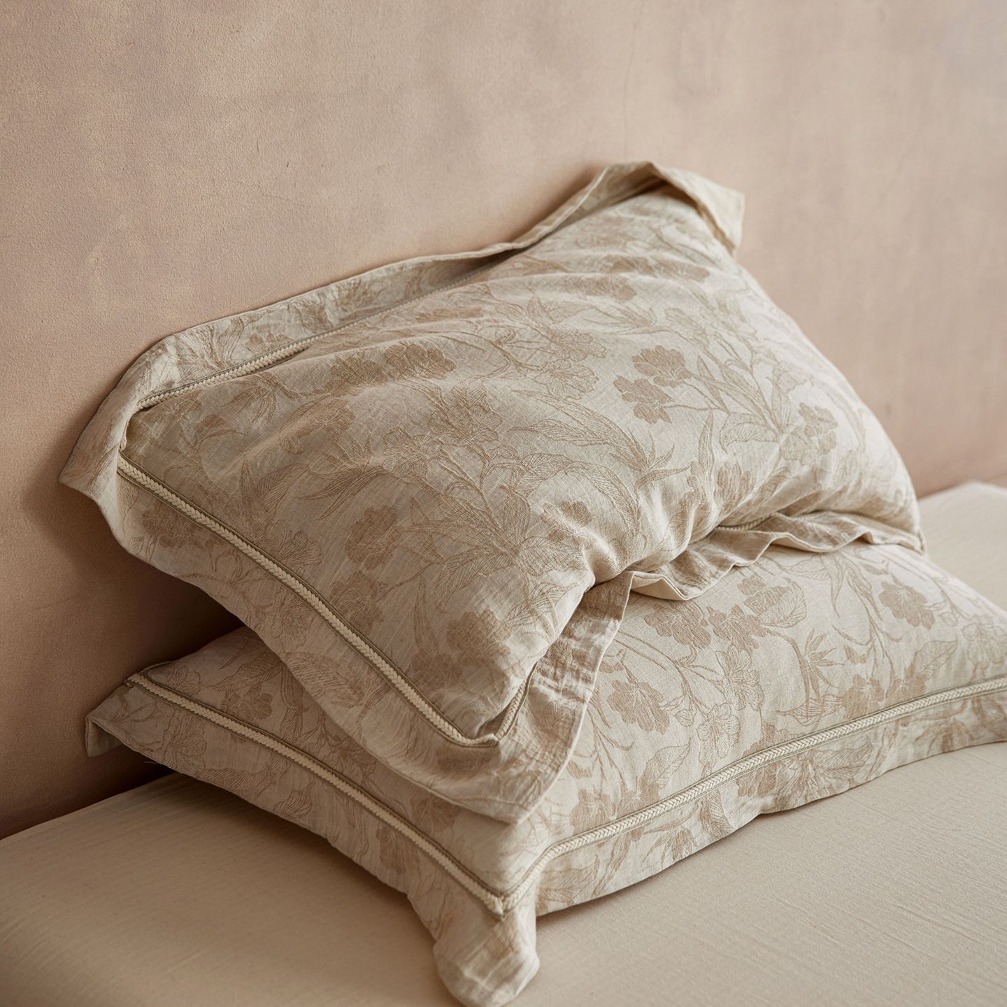 Floral Linen Style Pillowcase Set - 2 Piece Pillow Covers 48 x 74 cm - Wide
