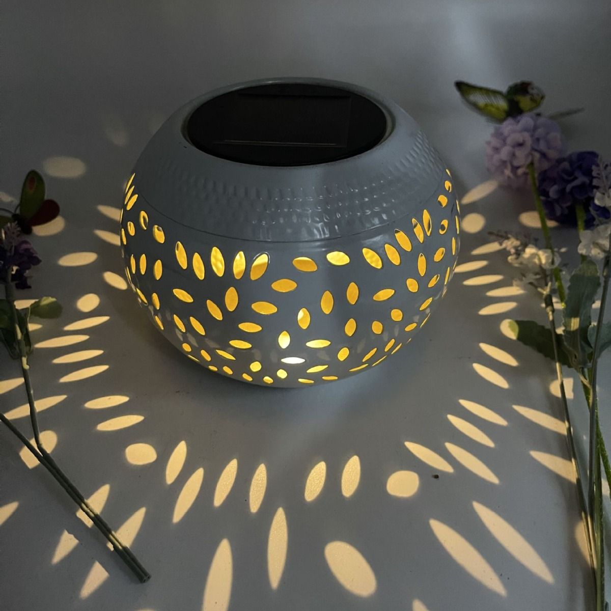 White Durable Iron Solar Powered Garden Light with Cut-Out Flower Deco - LED view 4