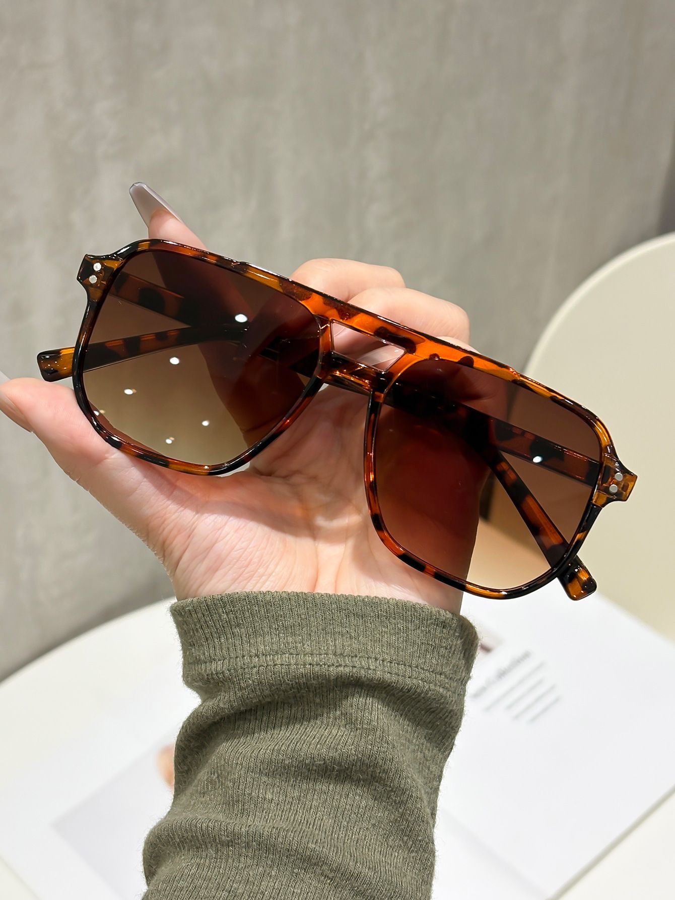 4 Pairs Y2K Style Aviator Sunglasses Set for Men and Women - UV400 Protection view 6