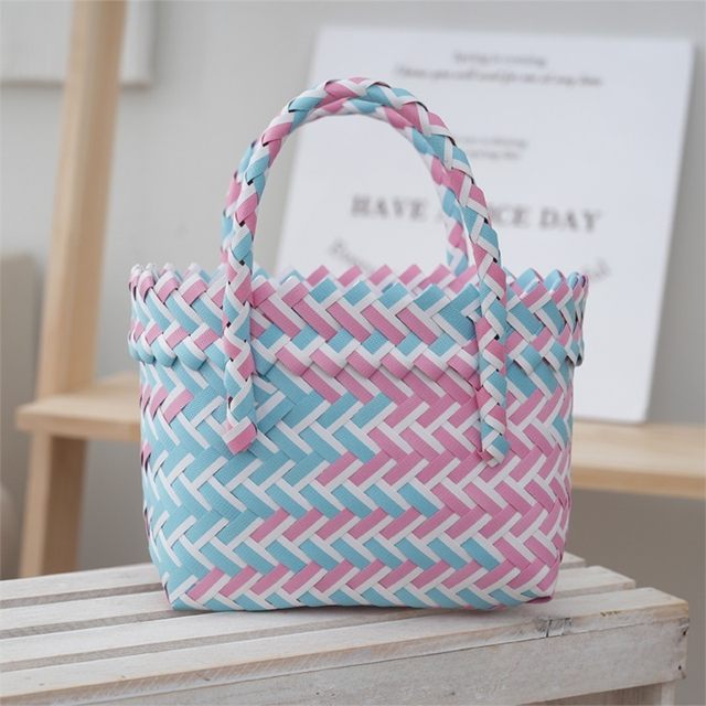 Handwoven Fresh PP Tote Bag with Upright Square Structure & Flower Deco