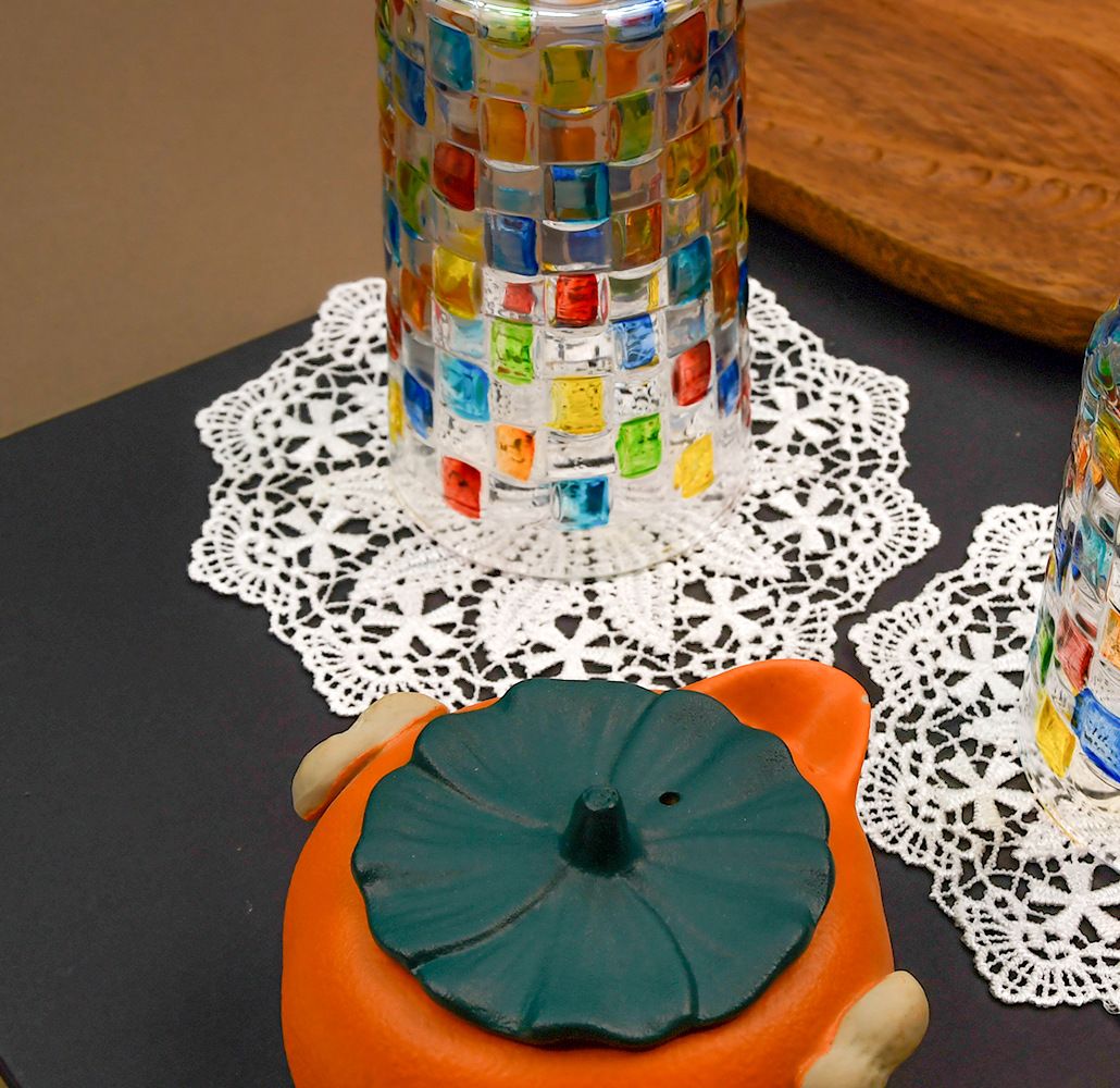 5.5 Inch Geometric Embroidered Lace Coaster (10 Pack) - Elegant Round Dining & view 4