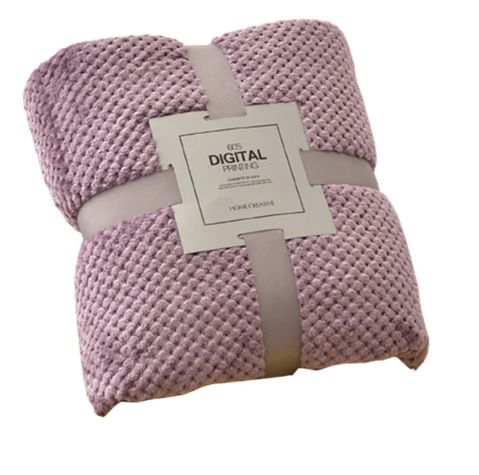 45 x 65cm Mauve Pineapple Grid Plush Blanket - Soft Thick Flannel Jacquard Throw — image 1