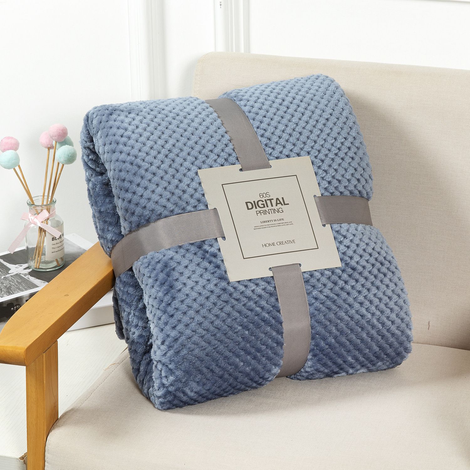 200 x 260cm Blue and Grey Pineapple Grid Plush Sofa Blanket for 2 Seater