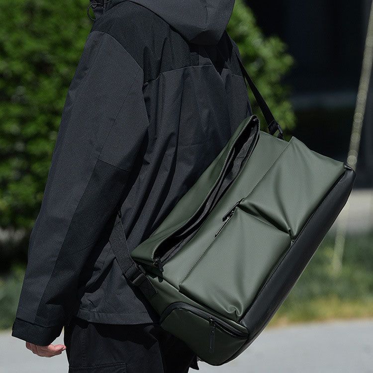 Green Expandable Travel Shoulder Bag - Large Capacity Gym and Duffel Bag with view 3