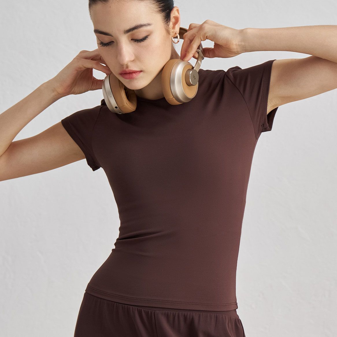 Women’s Slim Fit Yoga T Shirt (XL)-Brown Short Sleeve Crew Neck Activewear Top view 2
